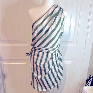 New! CUPSHE Green and White Striped One-Shoulder Dress, Size Large